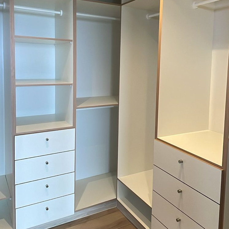 walking-closet